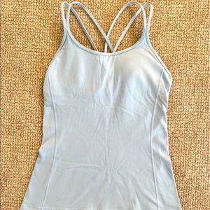 Lululemon workout top, women’s